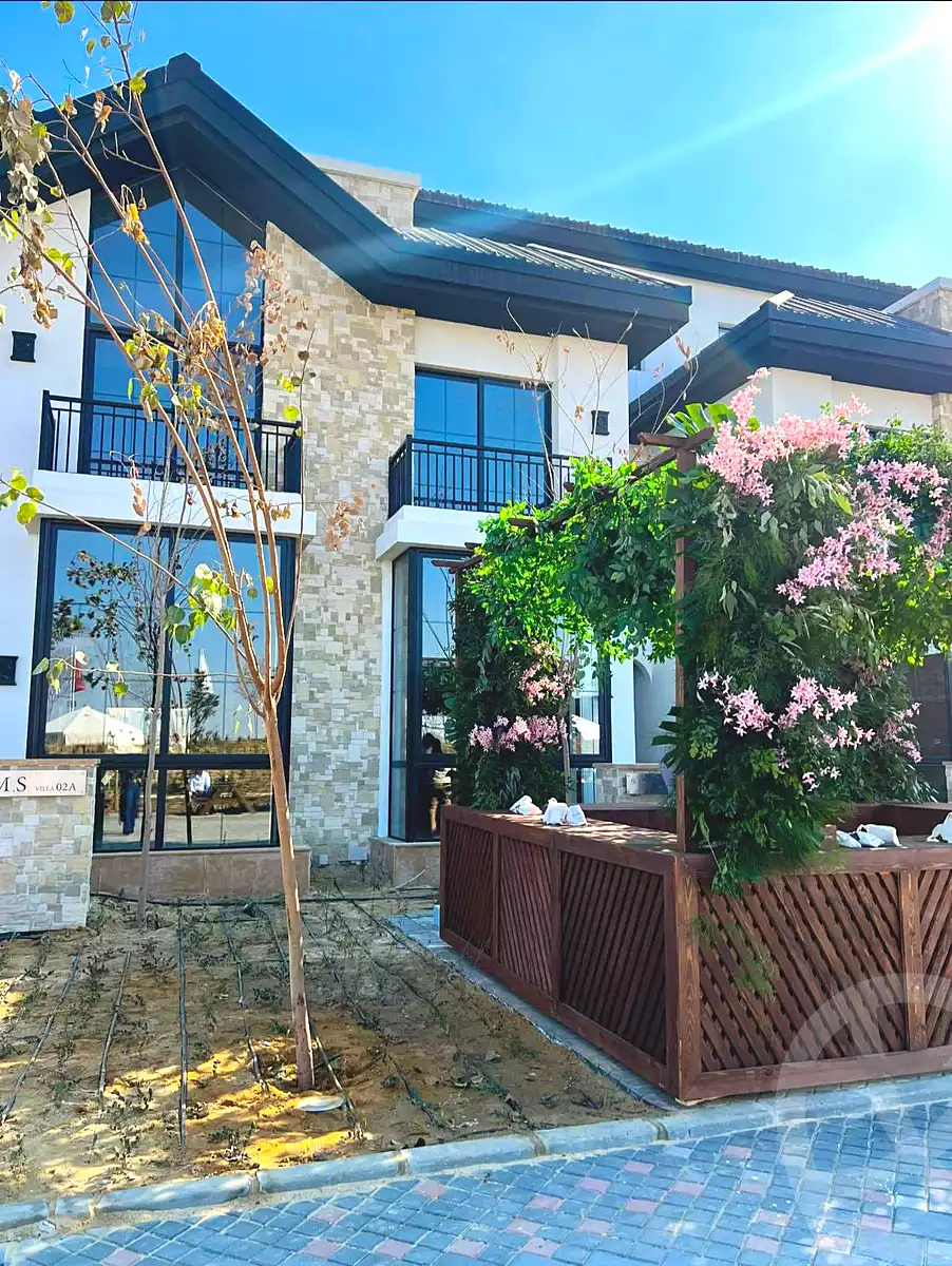https://aqarmap.com.eg/ar/listing/6671762-for-sale-cairo-new-cairo-compounds-mwntn-fyw-y-syty-the-marq-mountain-view-icity