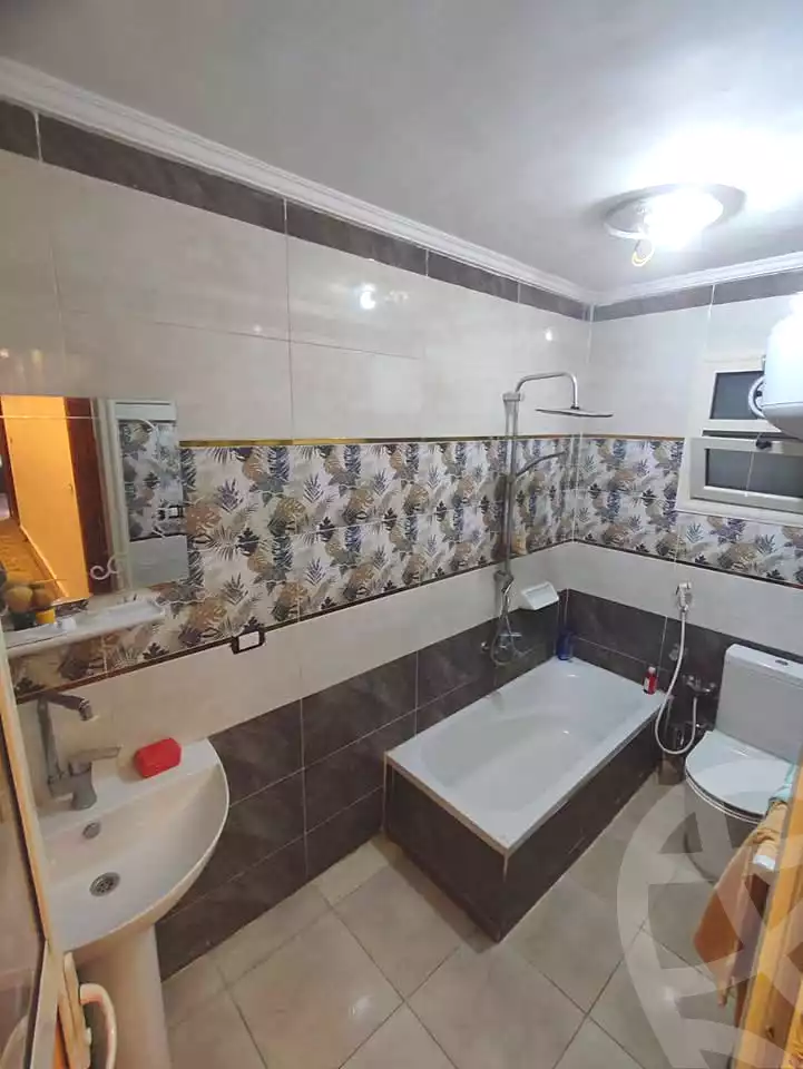 https://aqarmap.com.eg/en/listing/6671894-for-sale-alexandria-ganaklis-el-arwam-church-st