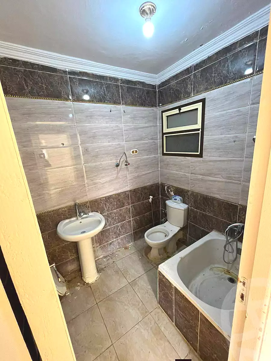 https://aqarmap.com.eg/en/listing/6672256-for-sale-alexandria-el-asafra-salman-el-farsi-st