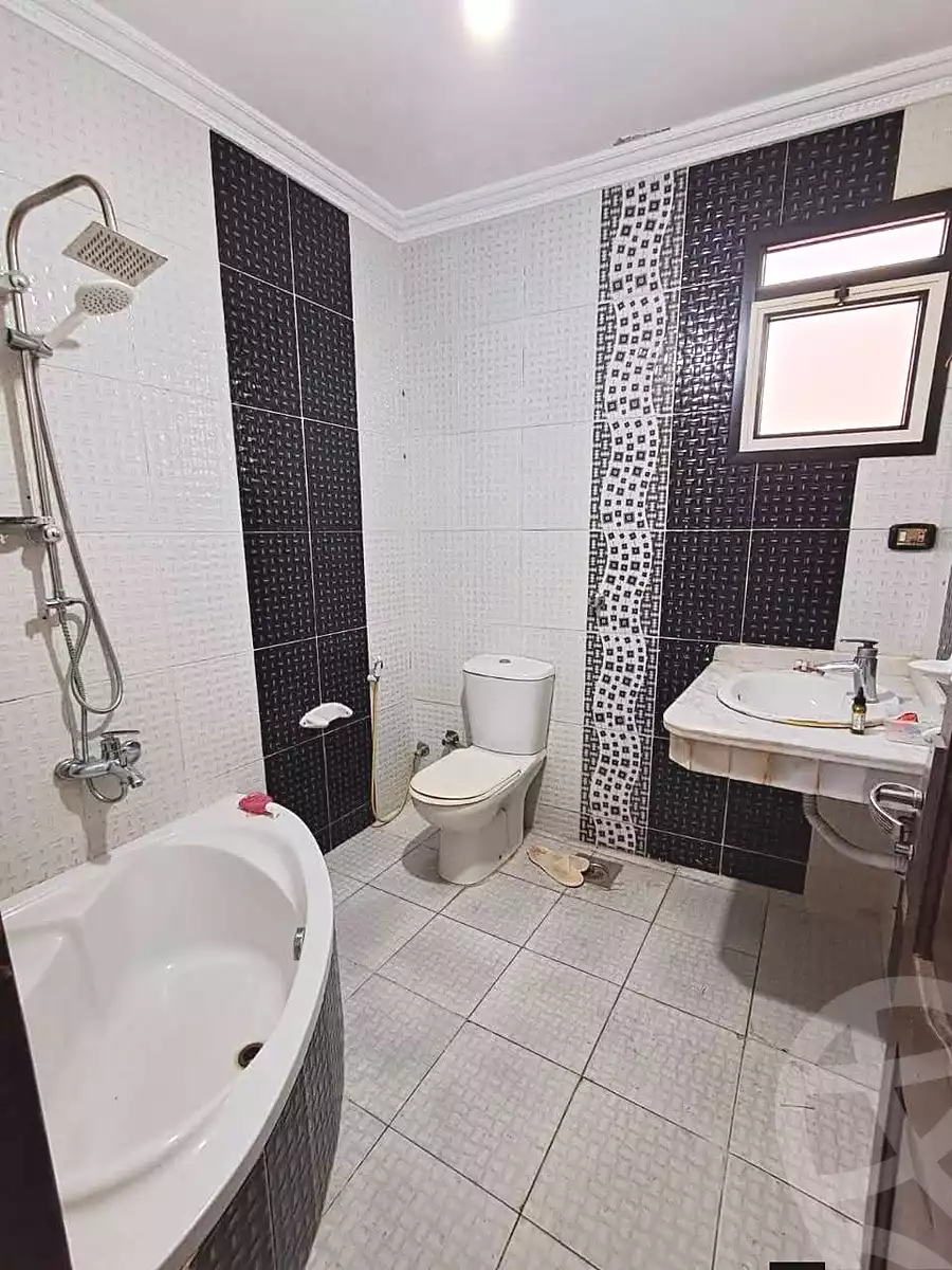 https://aqarmap.com.eg/ar/listing/6672296-for-sale-alexandria-sydy-bshr-sydy-bshr-bhry-shr-mhmd-njyb