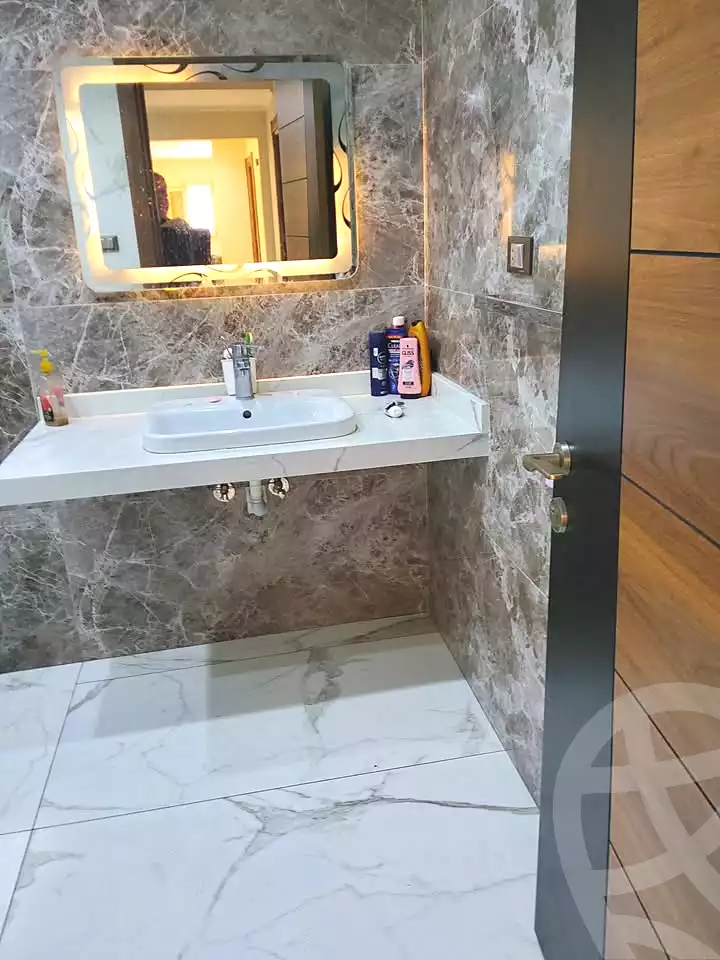 https://aqarmap.com.eg/ar/listing/6672645-for-sale-alexandria-sydy-bshr-sydy-bshr-bhry-gamal-abd-el-nasir-st