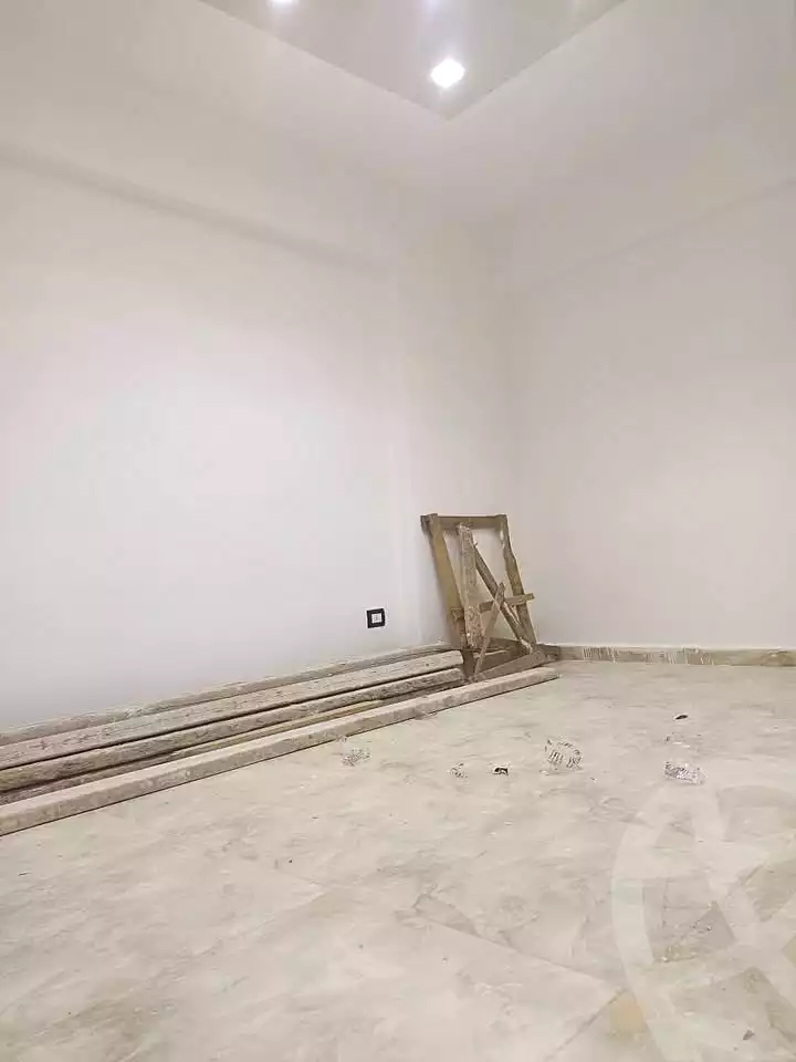 https://aqarmap.com.eg/ar/listing/6672709-for-sale-alexandria-sydy-bshr-sydy-bshr-bhry-shr-mhmwd-l-yswy