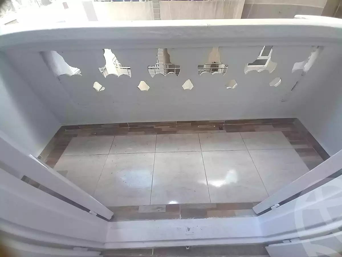 https://aqarmap.com.eg/ar/listing/6673860-for-sale-alexandria-sydy-bshr-sydy-bshr-bhry-ali-hipa-st