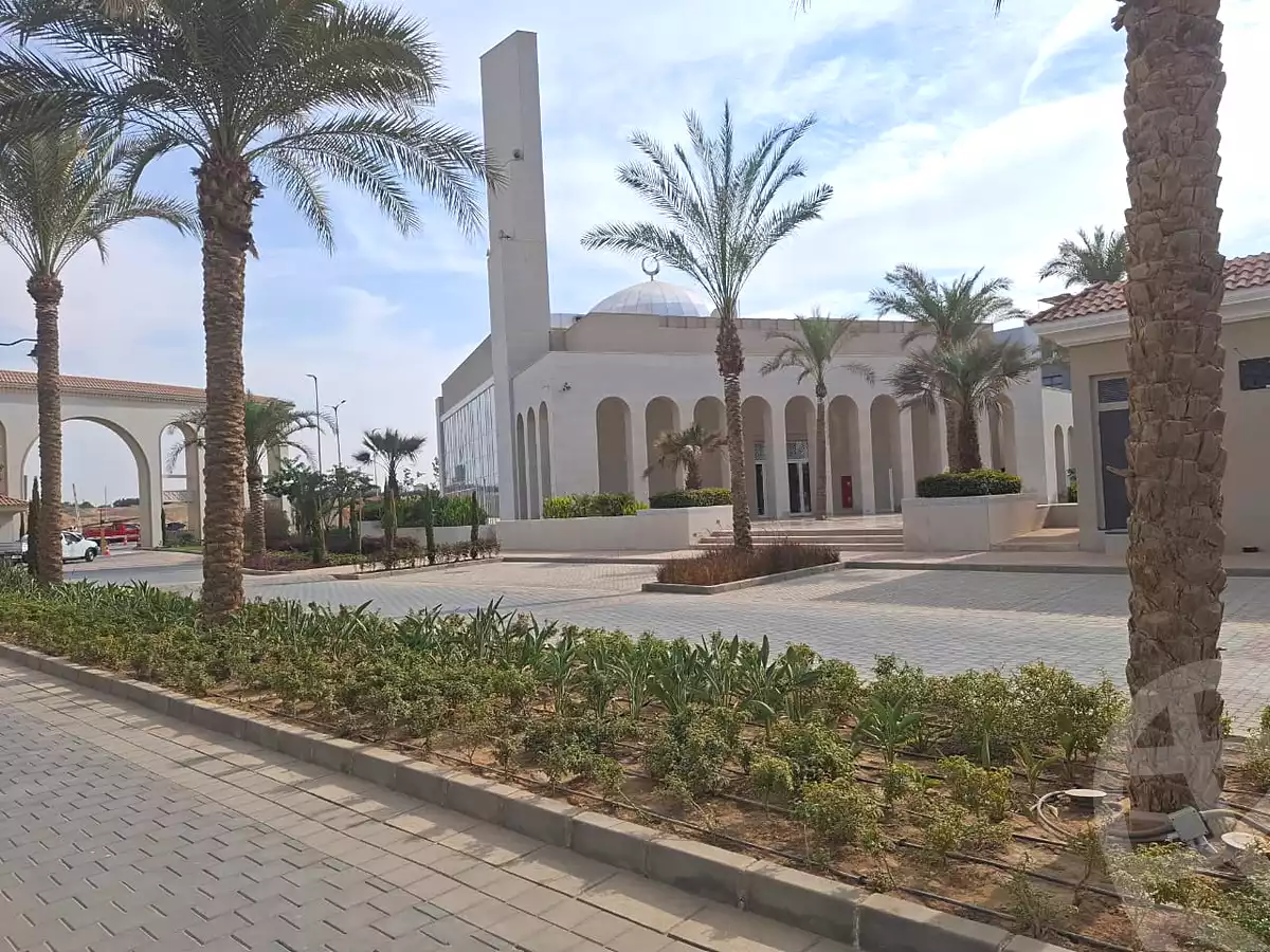 https://aqarmap.com.eg/en/listing/6673893-for-sale-cairo-el-sheikh-zayed-city-compounds-kmbwnd-fyldj-wyst-dr-llttwyr