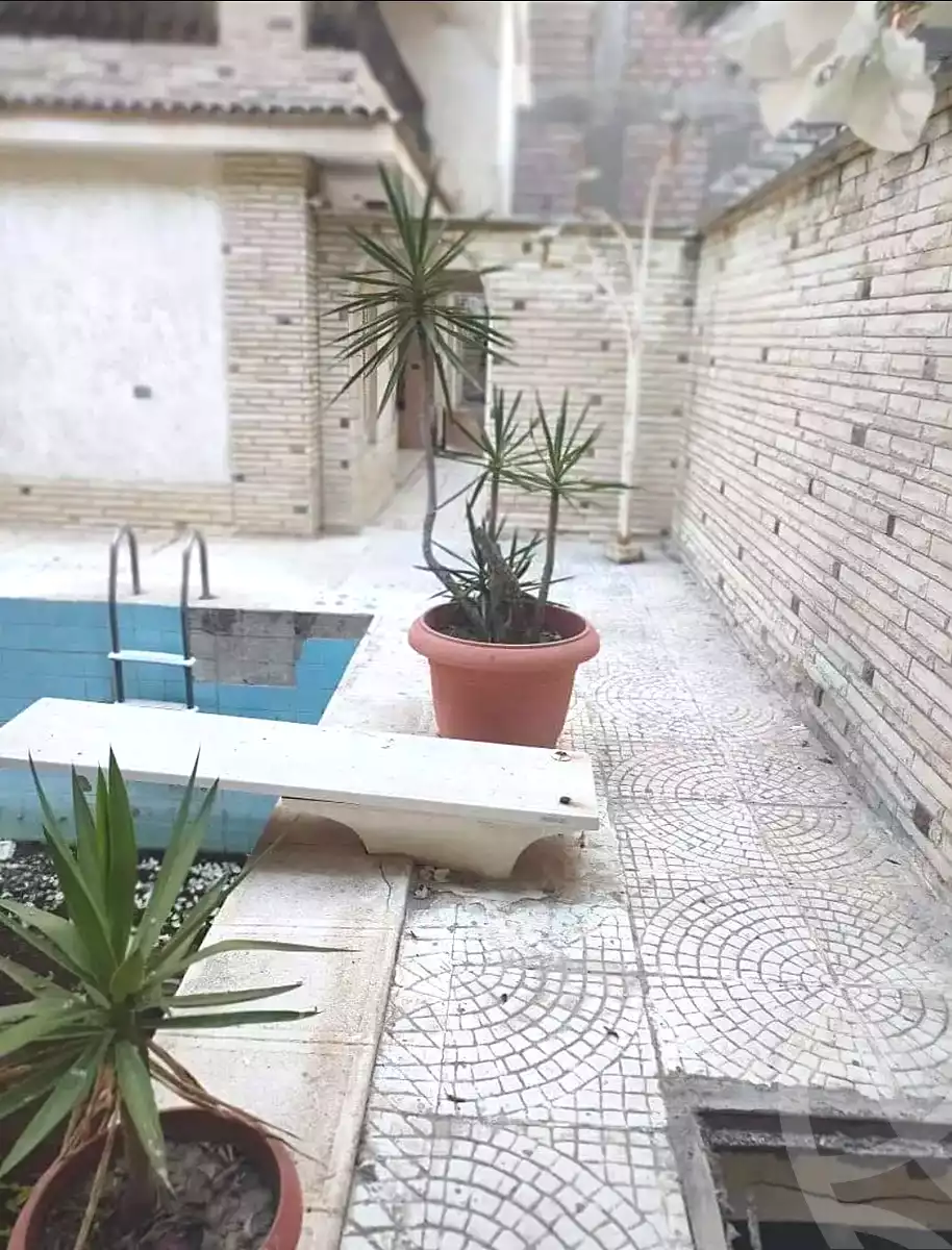 https://aqarmap.com.eg/ar/listing/6673917-for-sale-alexandria-l-jmy-lbytsh-el-hanafeya-st