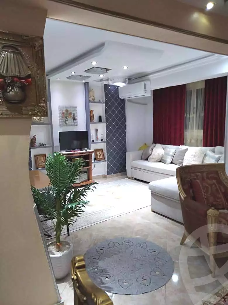 https://aqarmap.com.eg/en/listing/6673951-for-sale-cairo-helwan-zou-el-fekar-basha-st