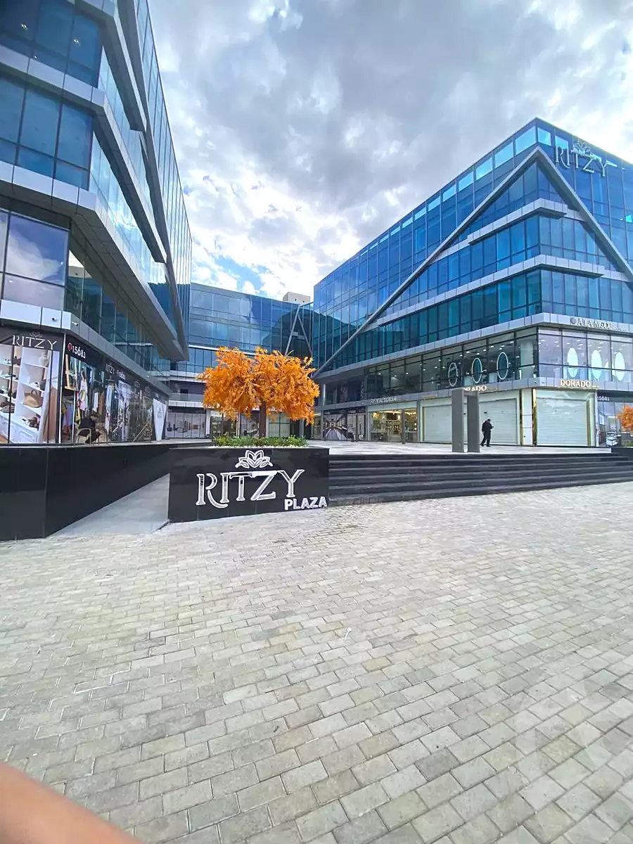 https://aqarmap.com.eg/ar/listing/6674424-for-rent-cairo-el-sheikh-zayed-city-compounds-rytzy-blz-mwl-tybh-llstthmr-l-qry