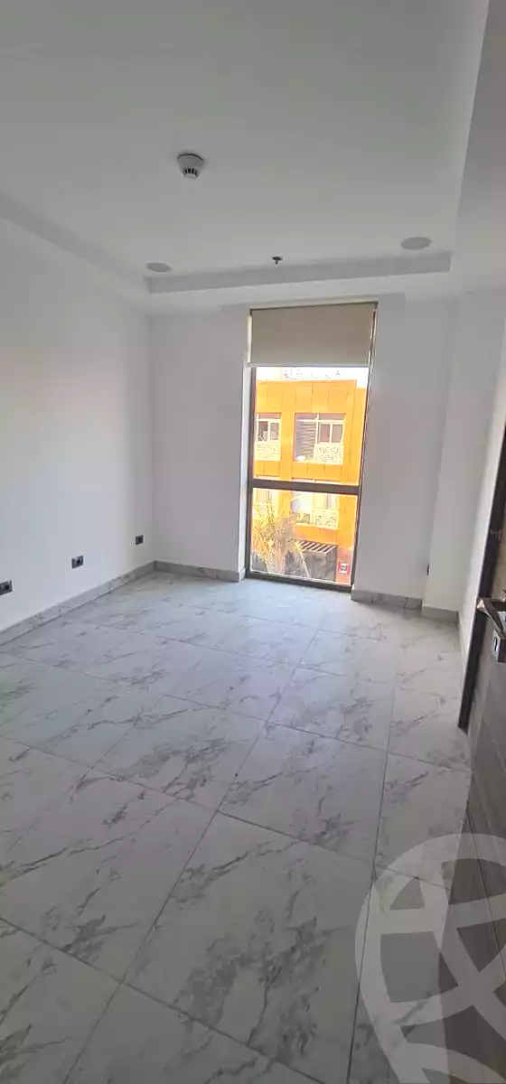 https://aqarmap.com.eg/ar/listing/6674504-for-rent-cairo-el-sheikh-zayed-city-compounds-the-courtyard-mall-dorra