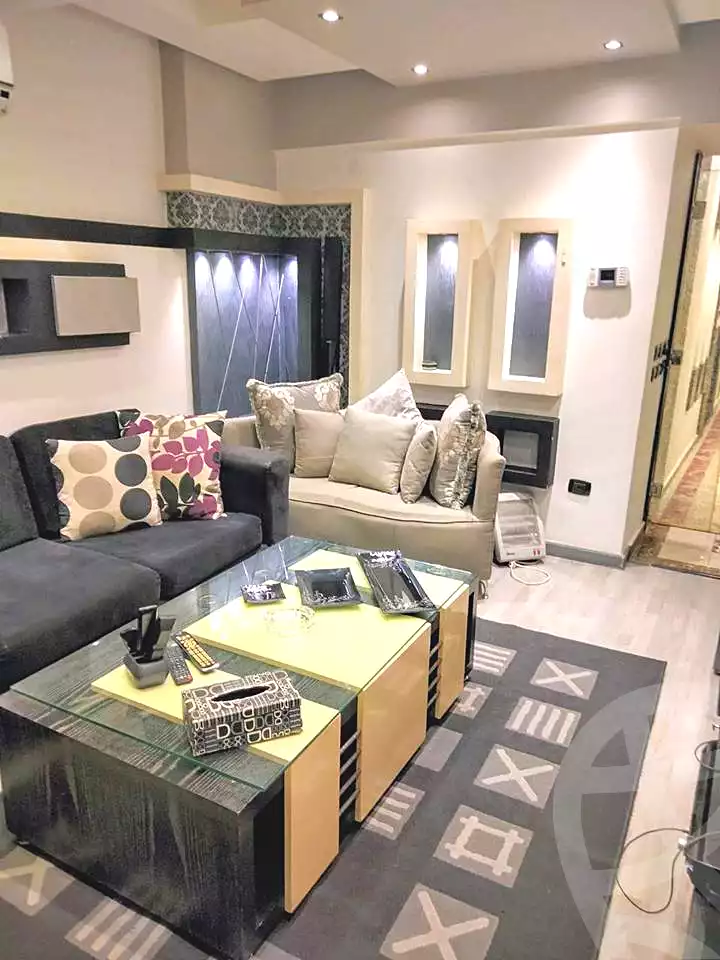https://aqarmap.com.eg/ar/listing/6674941-for-sale-alexandria-lauran-shr-bw-qyr-tryq-lhry