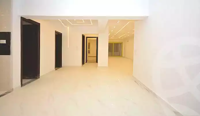 https://aqarmap.com.eg/ar/listing/6675223-for-sale-alexandria-el-montazah-compounds-in-el-montazah-royal-plaza-compound-al-halawany