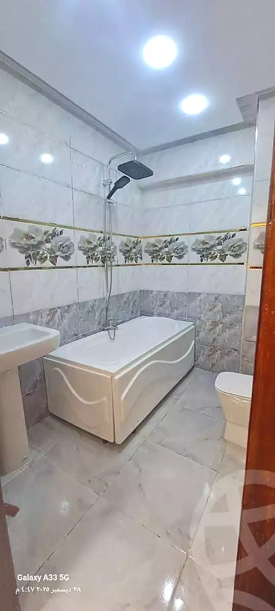 https://aqarmap.com.eg/ar/listing/6675250-for-sale-alexandria-miami-farook-abd-al-wahab-st