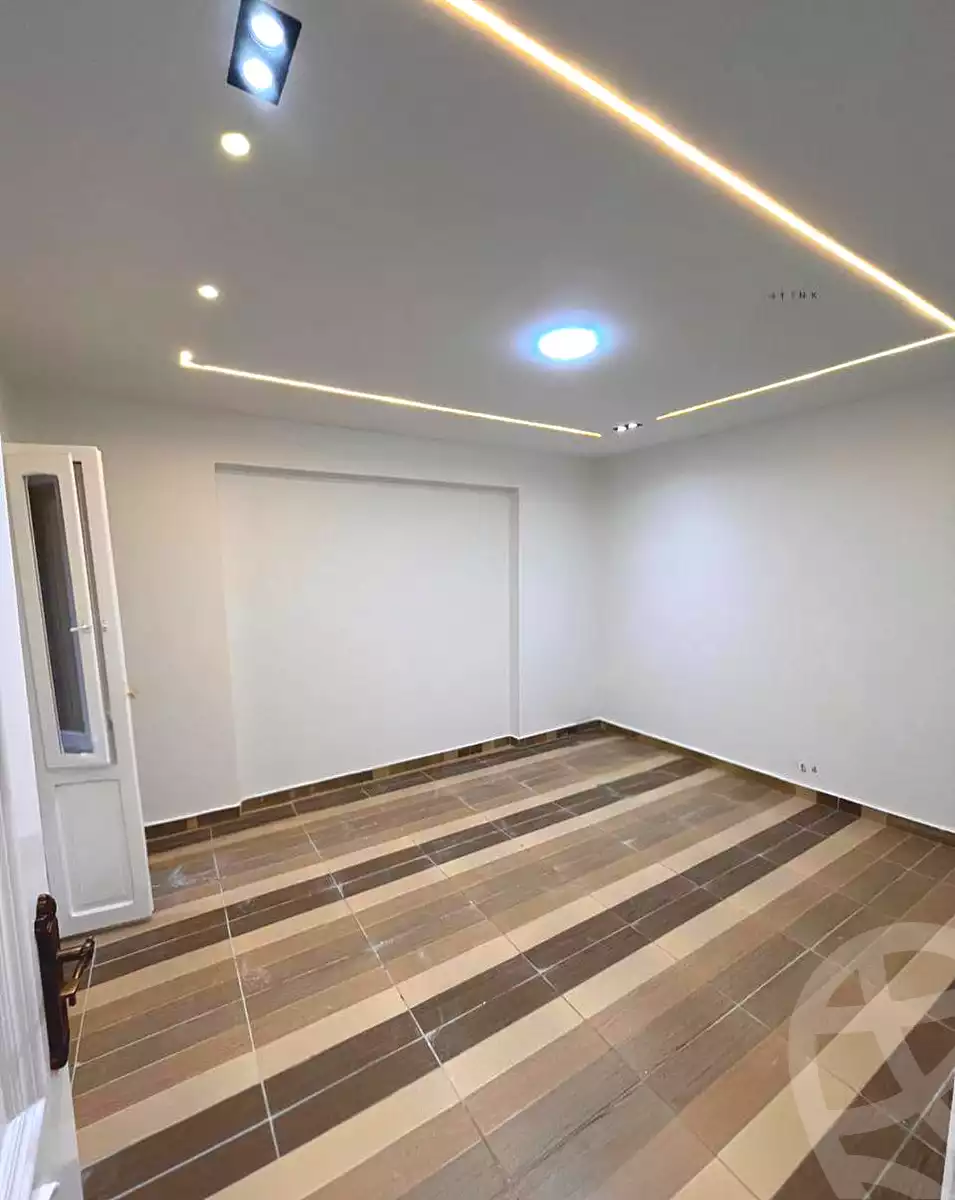 https://aqarmap.com.eg/ar/listing/6675379-for-sale-alexandria-l-jmy-lbytsh-el-reyad-st