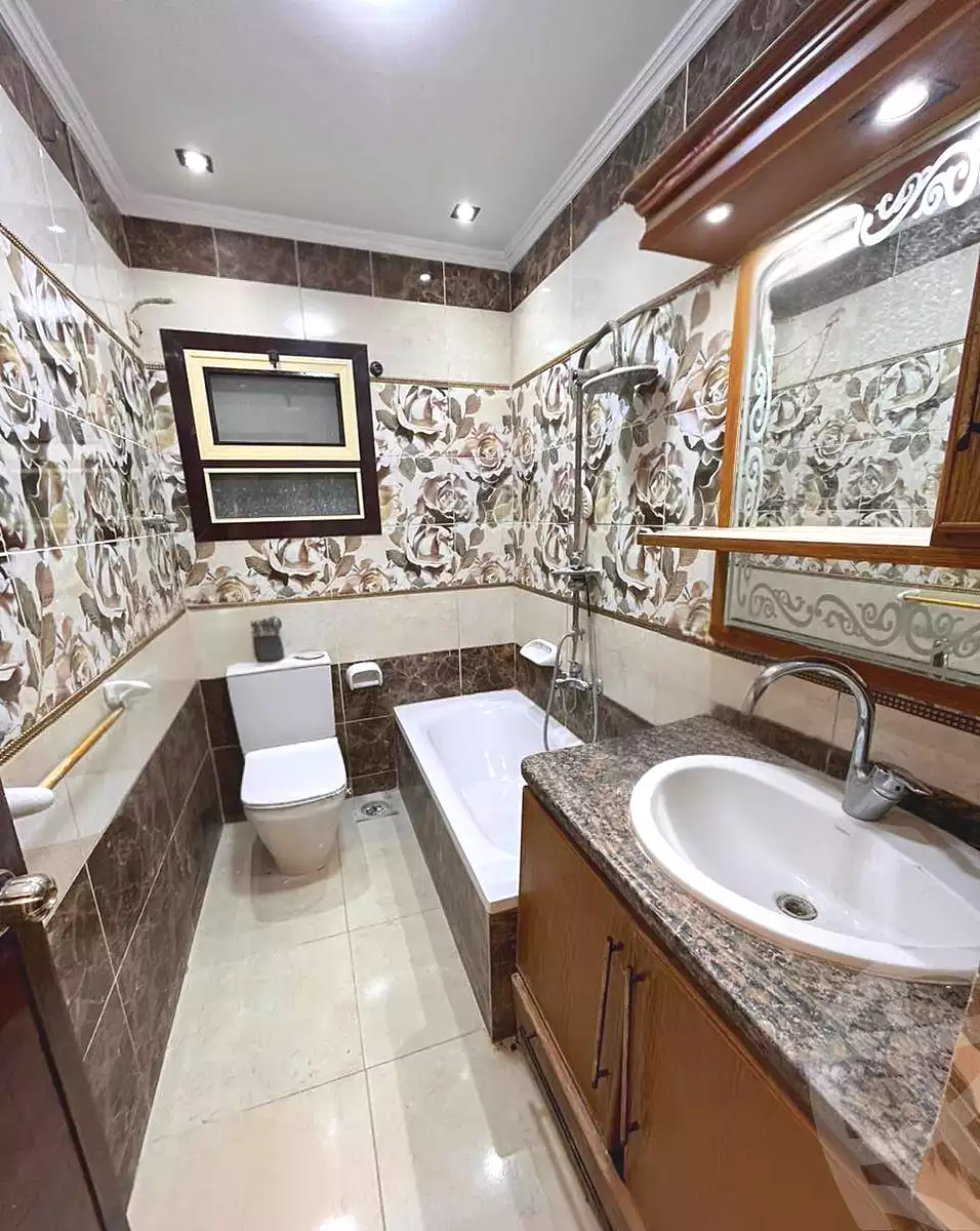 https://aqarmap.com.eg/ar/listing/6675379-for-sale-alexandria-l-jmy-lbytsh-el-reyad-st