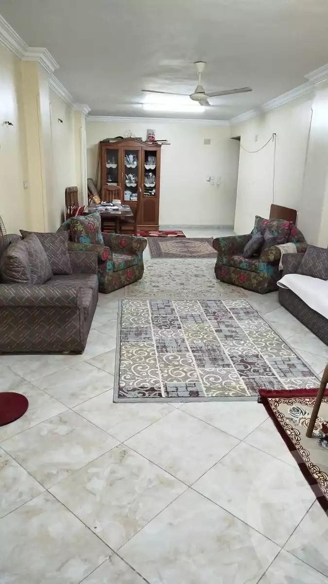 https://aqarmap.com.eg/en/listing/6676631-for-sale-cairo-helwan-helwan-el-sharkeya-gaafar-st