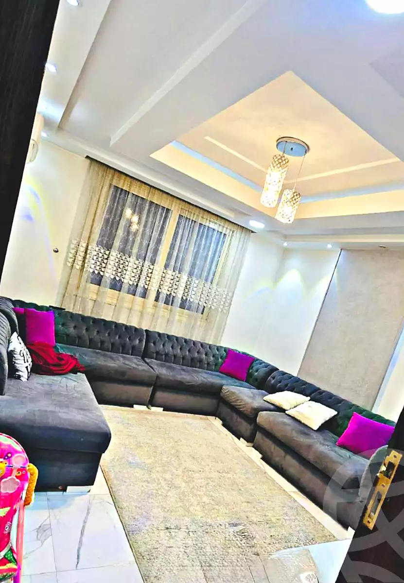 https://aqarmap.com.eg/en/listing/6677010-for-sale-cairo-helwan-helwan-el-sharkeya-zaki-hawas-st