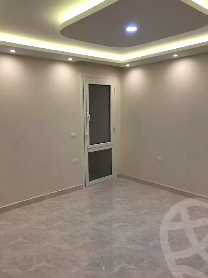 https://aqarmap.com.eg/ar/listing/6677052-for-rent-alexandria-el-montazah-compounds-in-el-montazah-royal-plaza-compound-al-halawany
