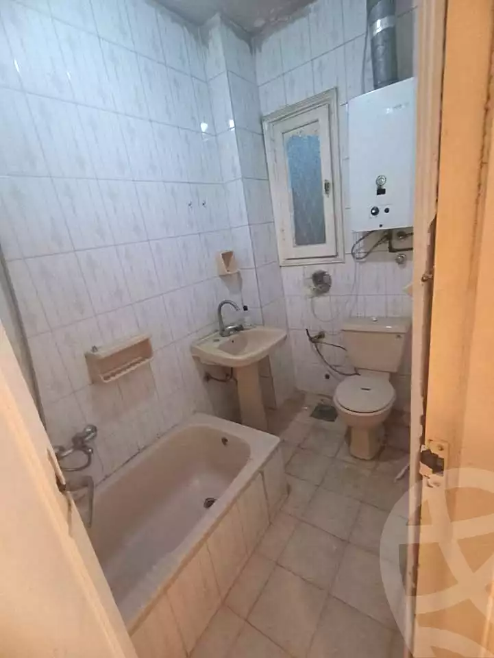 https://aqarmap.com.eg/ar/listing/6677196-for-sale-alexandria-ganaklis