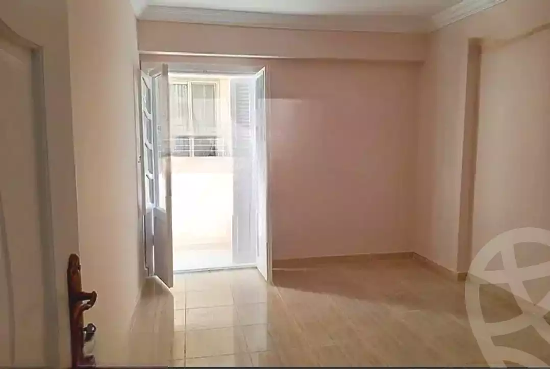 https://aqarmap.com.eg/ar/listing/6677855-for-sale-alexandria-camp-cesar-abd-el-moneim-sanad-st