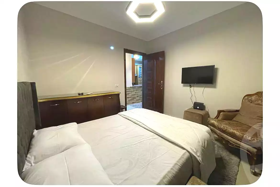 https://aqarmap.com.eg/en/listing/6678017-for-rent-cairo-el-sheikh-zayed-city-compounds-rawdet-zayed