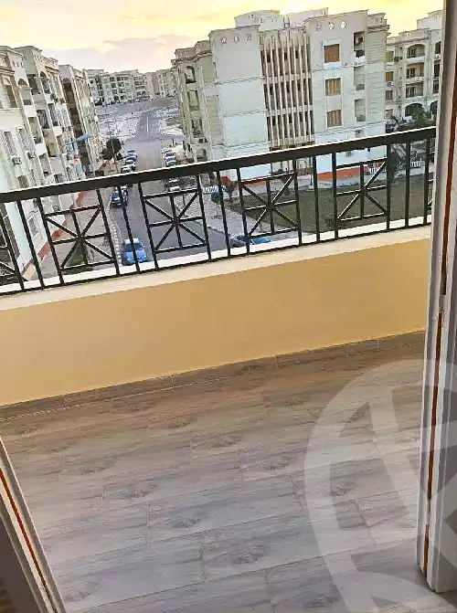 https://aqarmap.com.eg/en/listing/6679387-for-sale-cairo-el-sheikh-zayed-city-compounds-el-khamayel