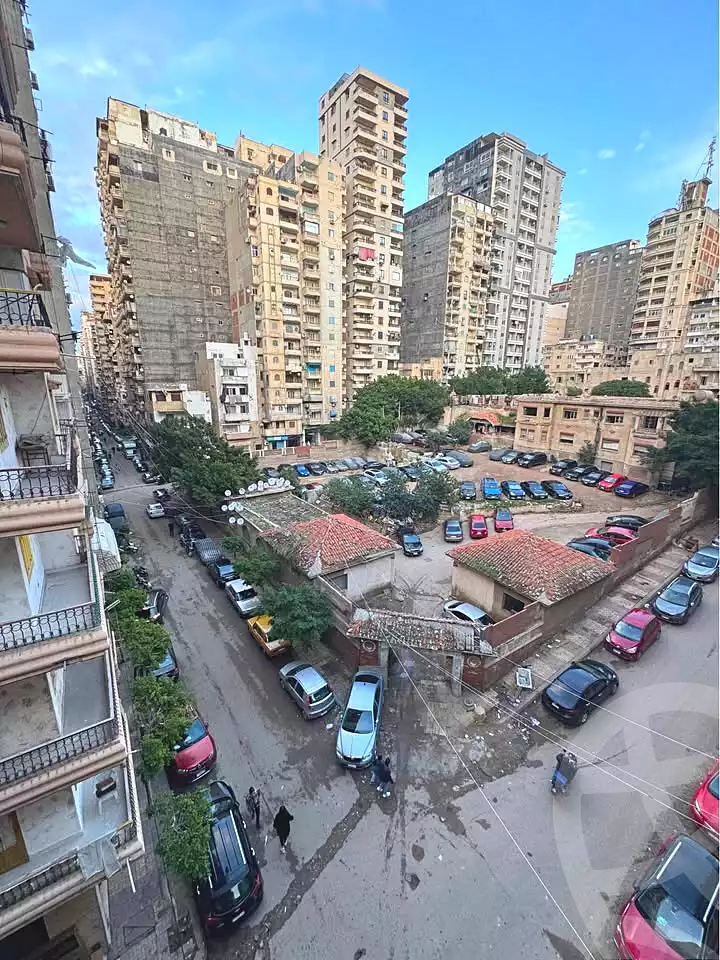 https://aqarmap.com.eg/ar/listing/6679464-for-sale-alexandria-sydy-bshr-sydy-bshr-bhry