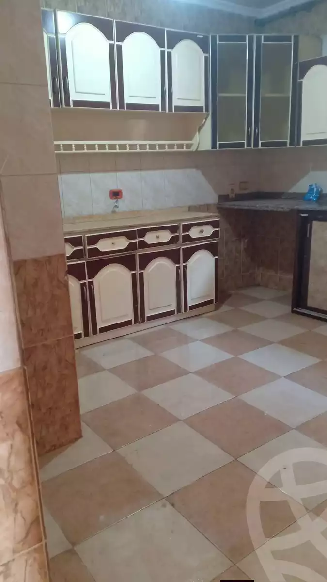 https://aqarmap.com.eg/ar/listing/6679528-for-rent-cairo-helwan-helwan-el-sharkeya-heidar-st