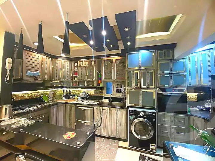 https://aqarmap.com.eg/ar/listing/6680979-for-sale-alexandria-lauran-shr-bw-qyr-tryq-lhry