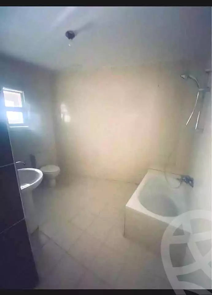 https://aqarmap.com.eg/ar/listing/6681731-for-rent-alexandria-ganaklis