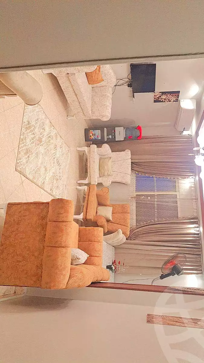 https://aqarmap.com.eg/ar/listing/6681816-for-rent-cairo-faisal-kafr-tohormos-queen-nazli-st