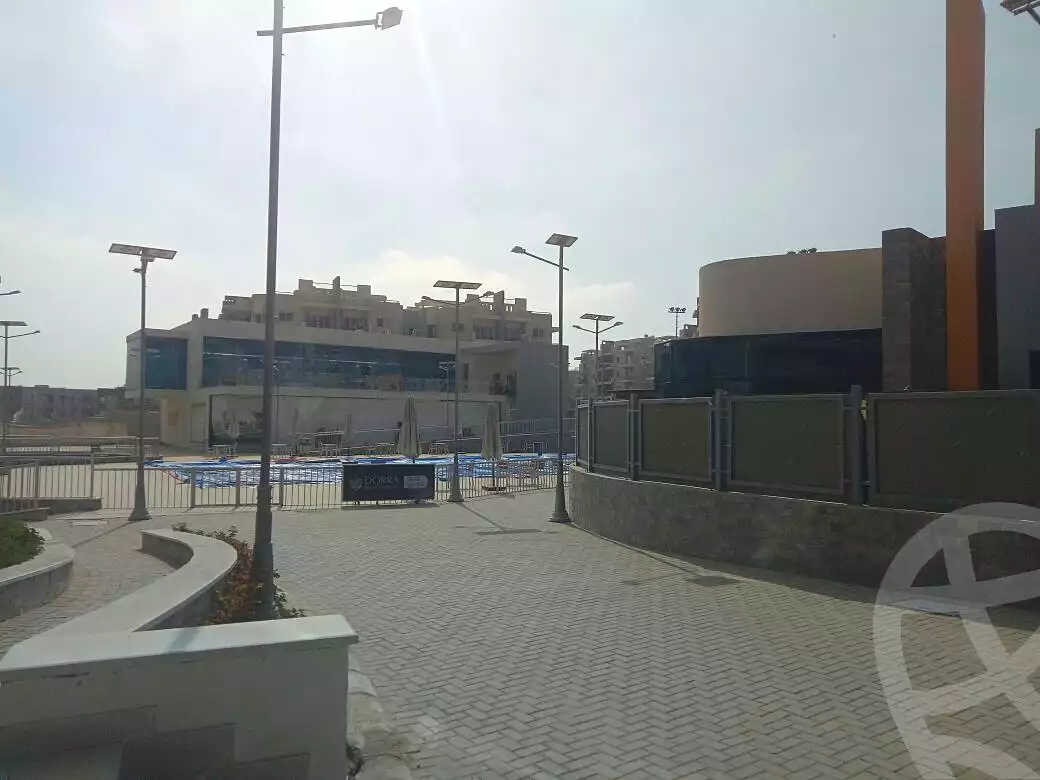 https://aqarmap.com.eg/en/listing/6683051-for-sale-cairo-el-sheikh-zayed-city-compounds-dh-drys