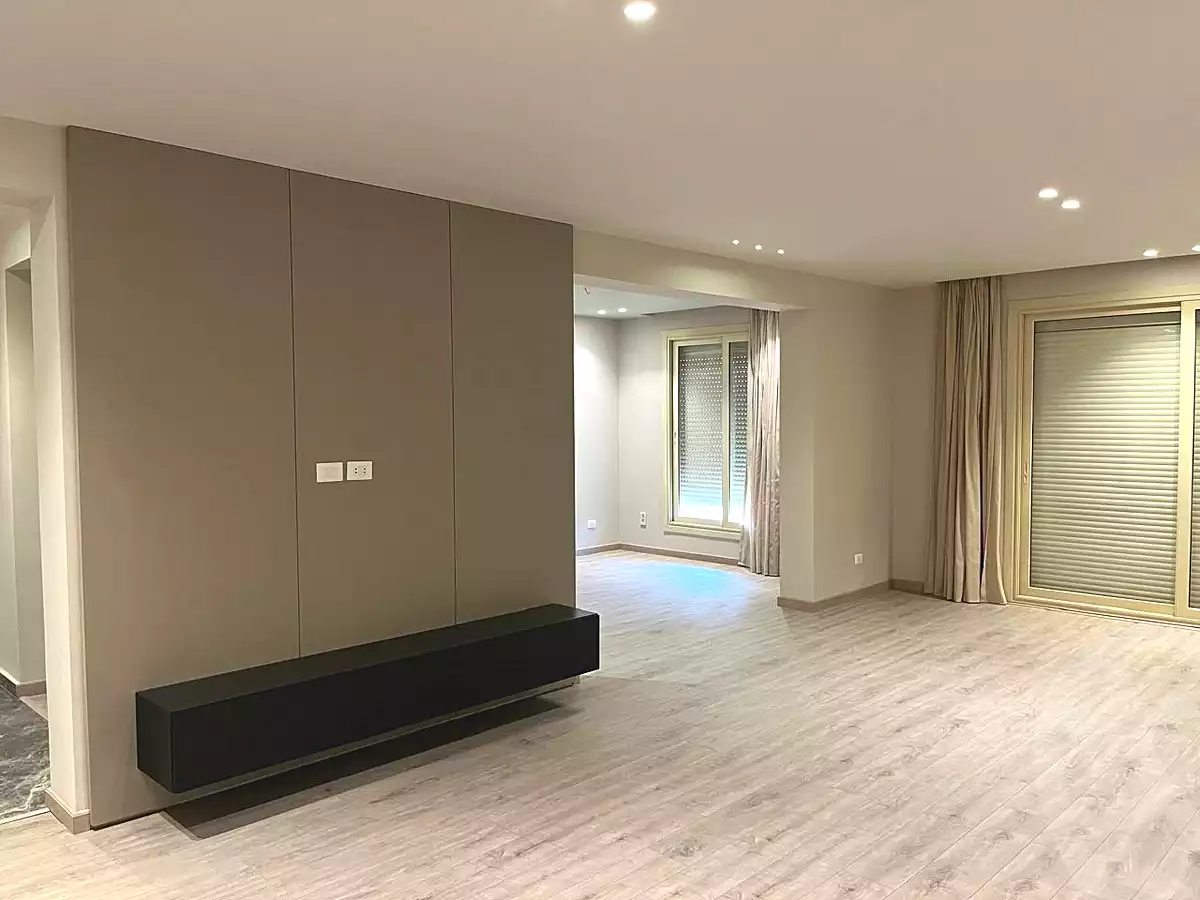 https://aqarmap.com.eg/en/listing/6683265-for-sale-cairo-el-sheikh-zayed-city-compounds-jewar