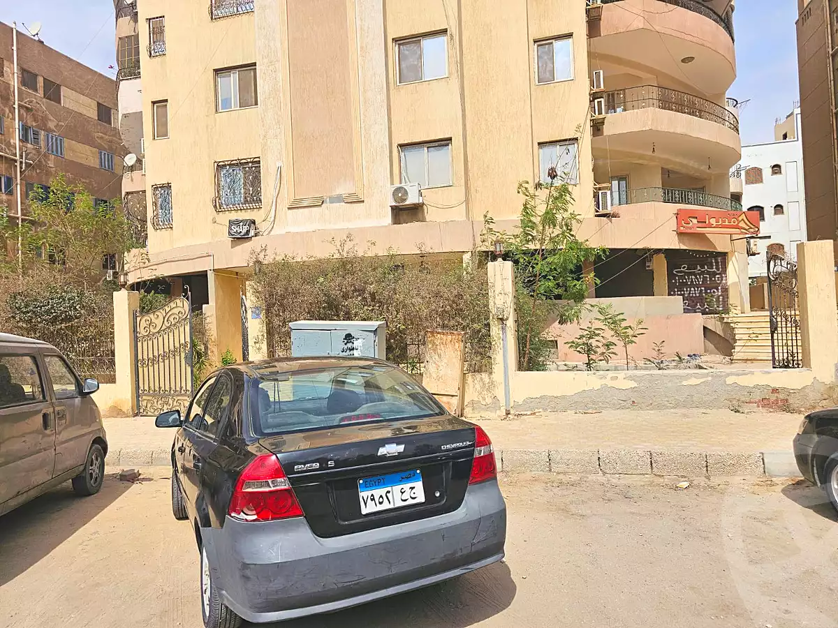 https://aqarmap.com.eg/ar/listing/6683460-for-sale-cairo-6th-of-october-el-ahyaa-neighborhood-8th-no-23-st