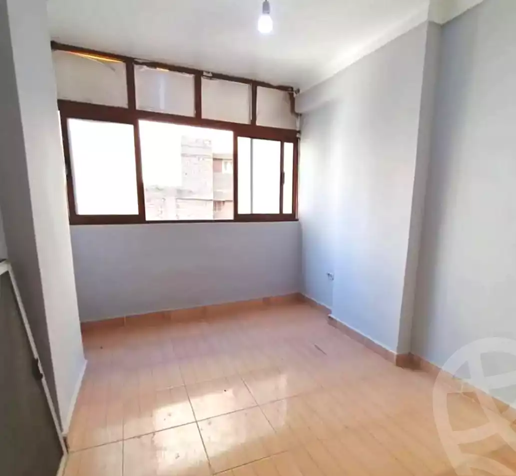 https://aqarmap.com.eg/en/listing/6683760-for-sale-alexandria-lsywf-el-falki