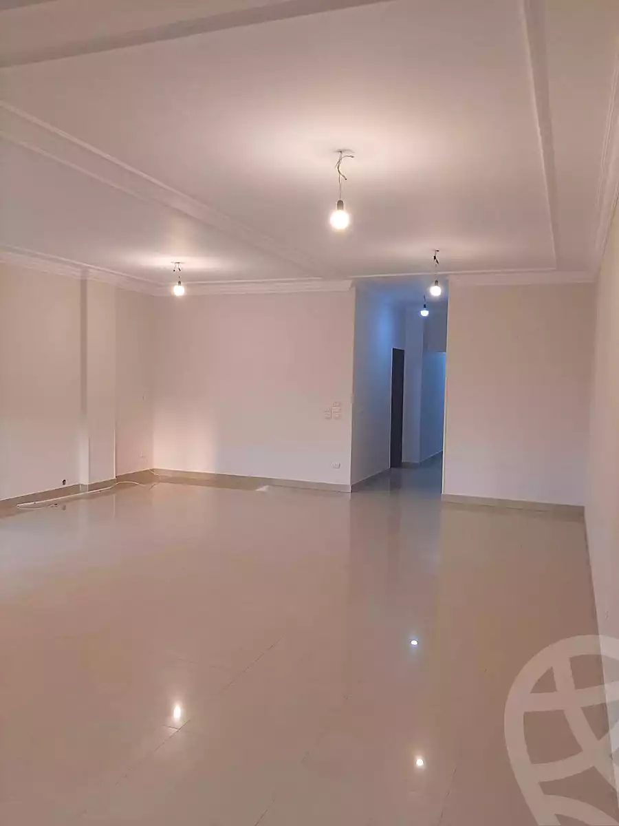 https://aqarmap.com.eg/ar/listing/6684939-for-rent-cairo-new-cairo-el-ahyaa-first-neighborhood-omar-ibn-abd-el-aziz-st