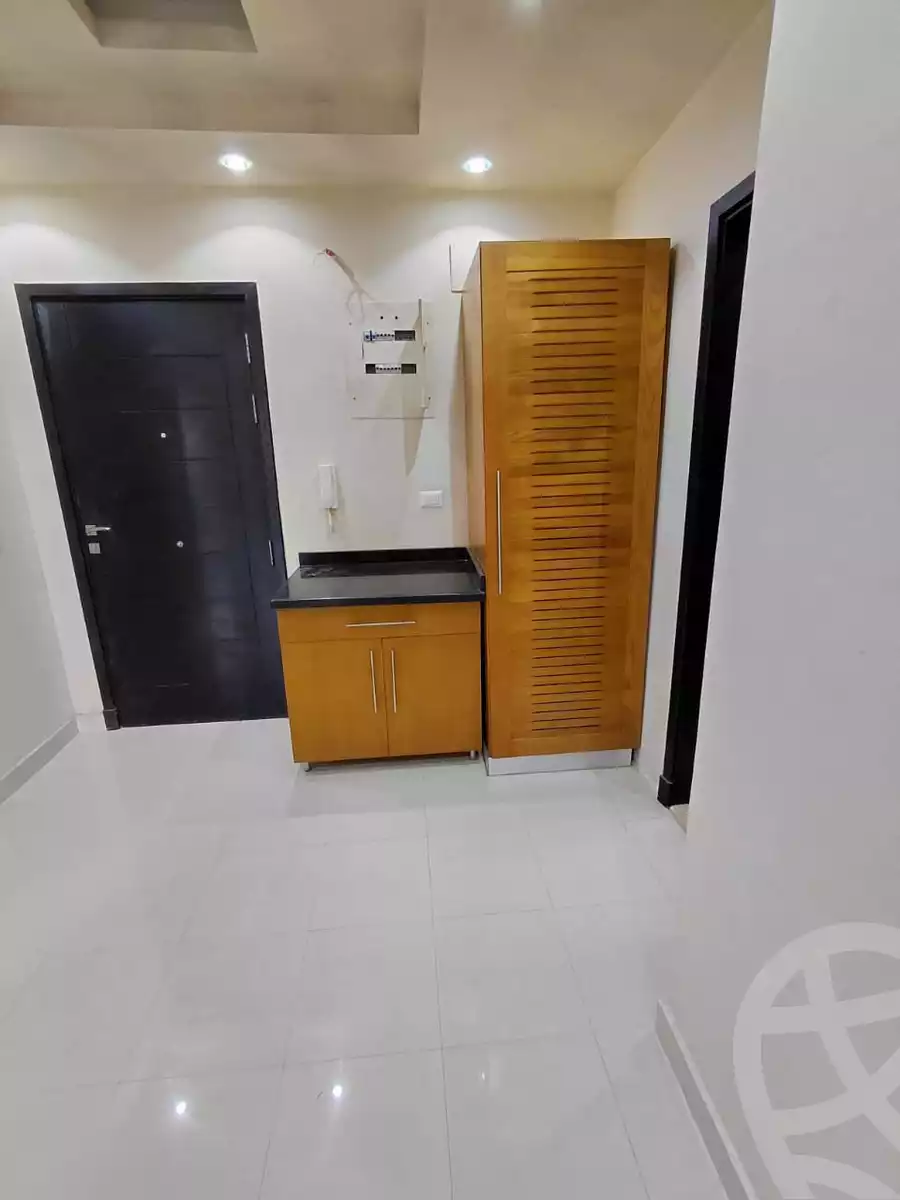 https://aqarmap.com.eg/ar/listing/6685127-for-rent-cairo-el-sheikh-zayed-city-compounds-dh-drys