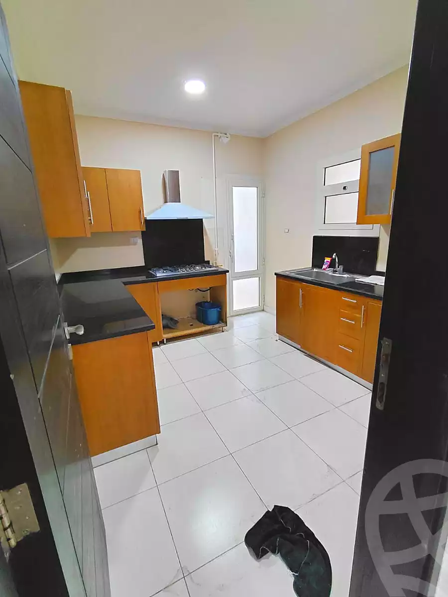 https://aqarmap.com.eg/ar/listing/6685127-for-rent-cairo-el-sheikh-zayed-city-compounds-dh-drys
