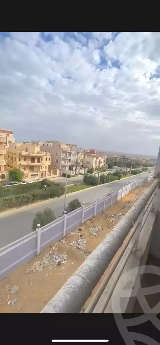 https://aqarmap.com.eg/ar/listing/6685773-for-sale-cairo-al-oubour-compounds-hy-syty
