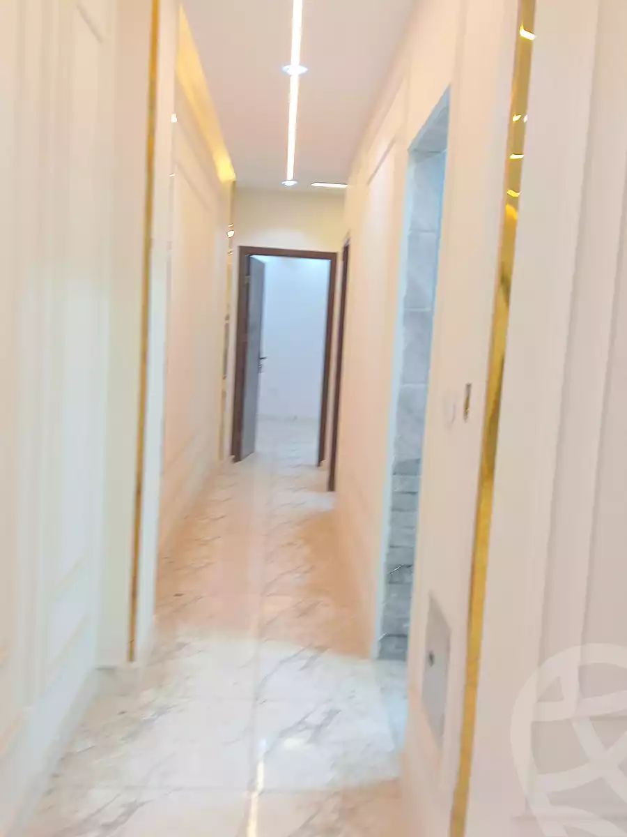 https://aqarmap.com.eg/ar/listing/6685779-for-sale-cairo-6th-of-october-el-ahyaa-neighborhood-3rd-al-hay-al-thalith-st