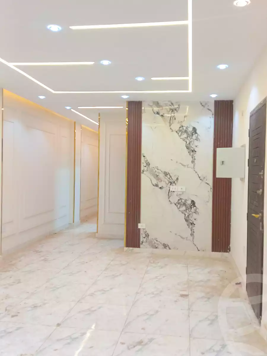 https://aqarmap.com.eg/ar/listing/6685779-for-sale-cairo-6th-of-october-el-ahyaa-neighborhood-3rd-al-hay-al-thalith-st