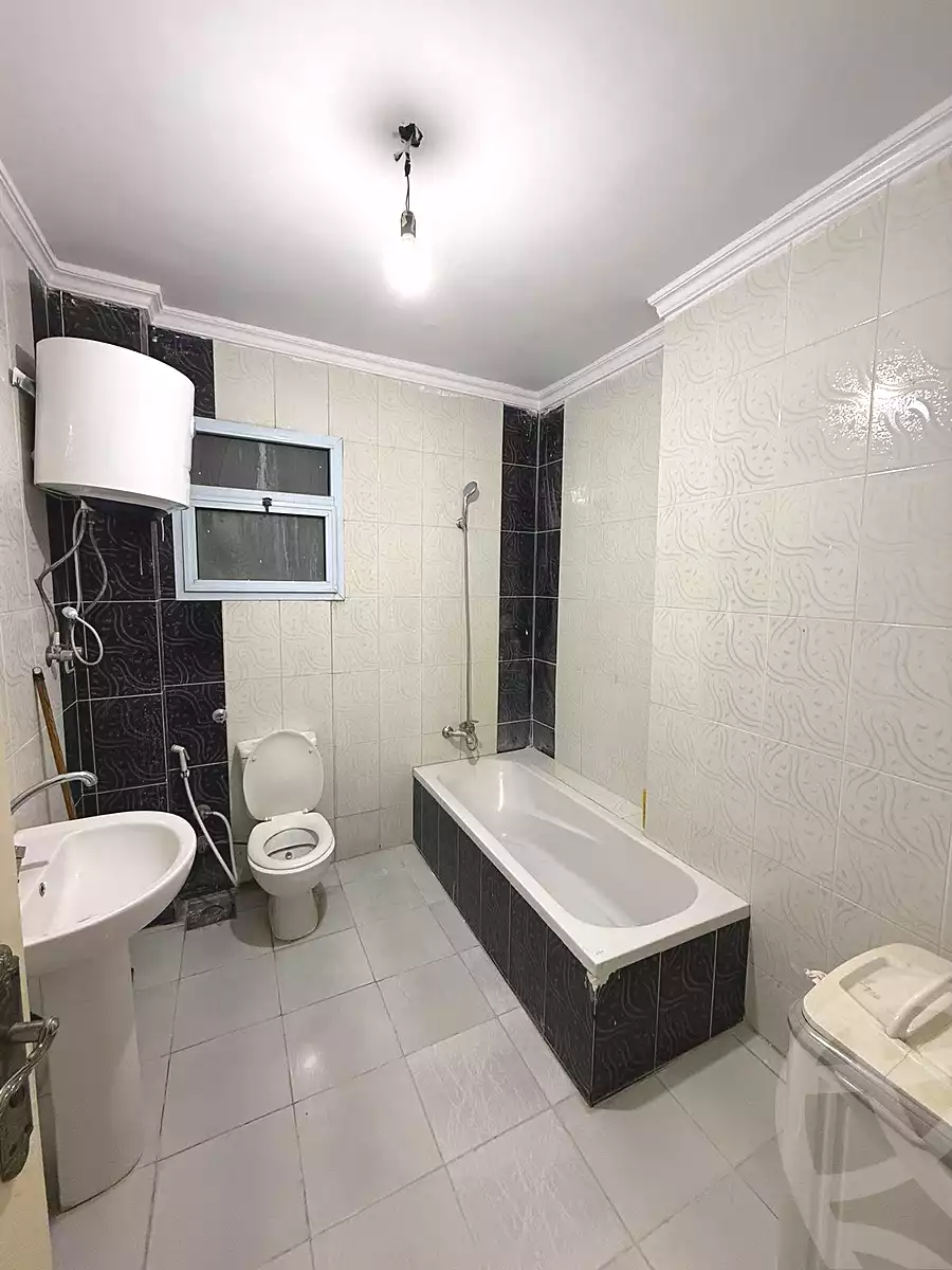 https://aqarmap.com.eg/ar/listing/6686086-for-sale-alexandria-el-asafra-l-sfr-bhry-atlas-st