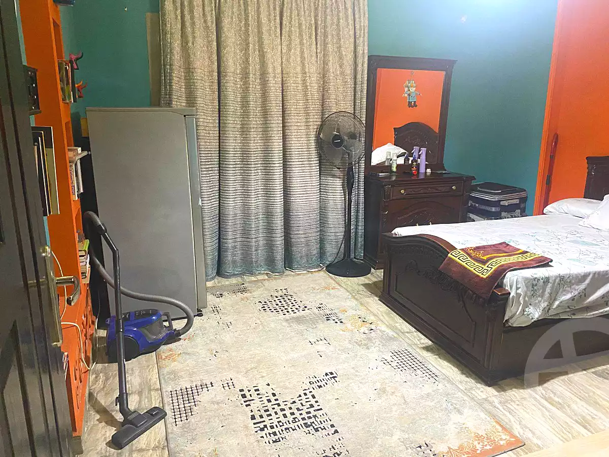 https://aqarmap.com.eg/en/listing/6686248-for-sale-cairo-helwan-helwan-el-sharkeya-mostafa-safwat-st