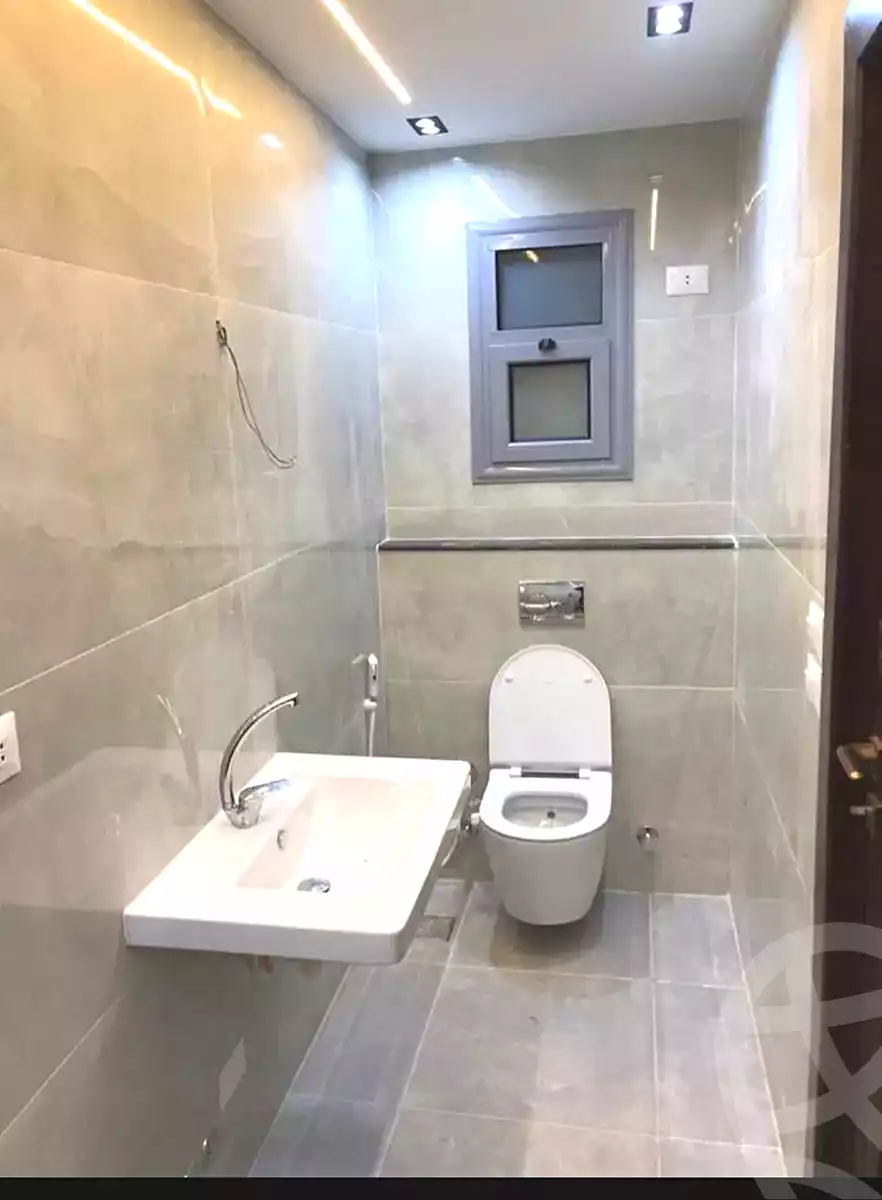 https://aqarmap.com.eg/en/listing/6686595-for-rent-alexandria-el-montazah-compounds-in-el-montazah-royal-plaza-compound-al-halawany