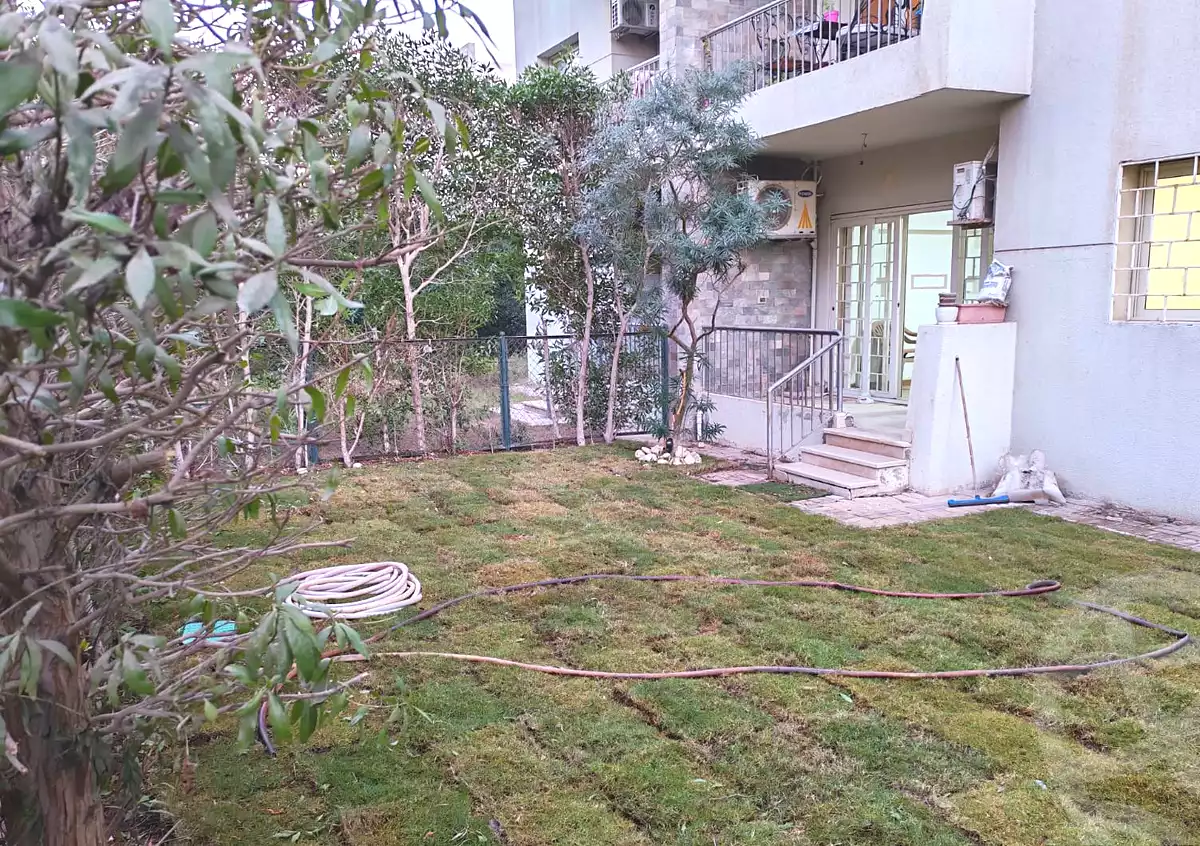 https://aqarmap.com.eg/en/listing/6686884-for-sale-cairo-el-sheikh-zayed-city-compounds-dh-drys