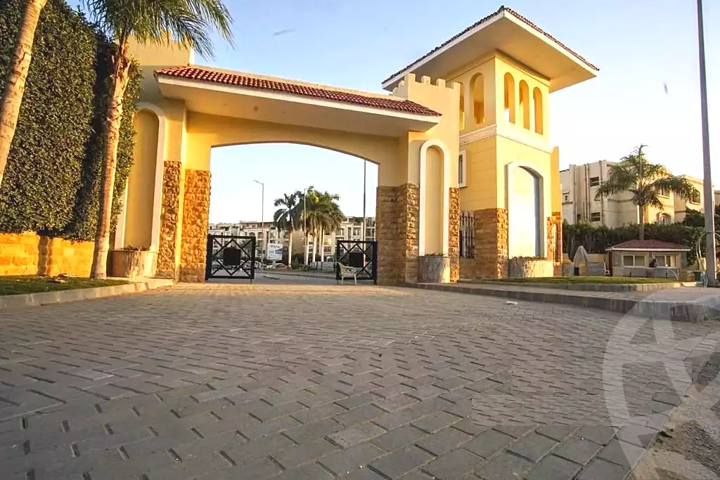 https://aqarmap.com.eg/en/listing/6687092-for-sale-cairo-el-sheikh-zayed-city-compounds-hadayek-el-mohandiseen