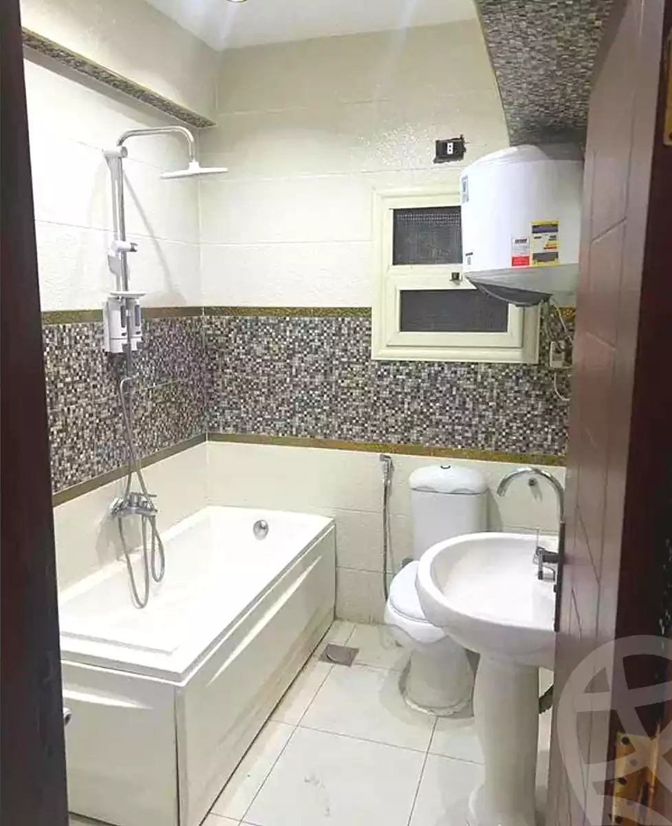https://aqarmap.com.eg/ar/listing/6688201-for-rent-cairo-new-cairo-ganob-el-akadamiya-south-academy-o-el-sheikh-mohamed-khater-st