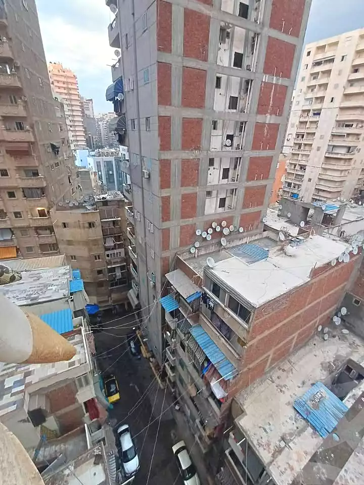 https://aqarmap.com.eg/ar/listing/6688265-for-sale-alexandria-sydy-bshr-sydy-bshr-bhry-gamal-abd-el-nasir-st