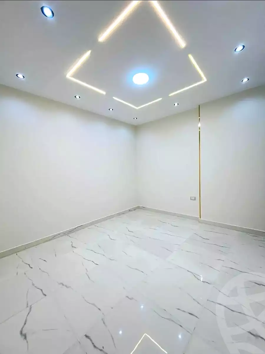 https://aqarmap.com.eg/ar/listing/6688924-for-sale-alexandria-l-jmy-lbytsh-street-8