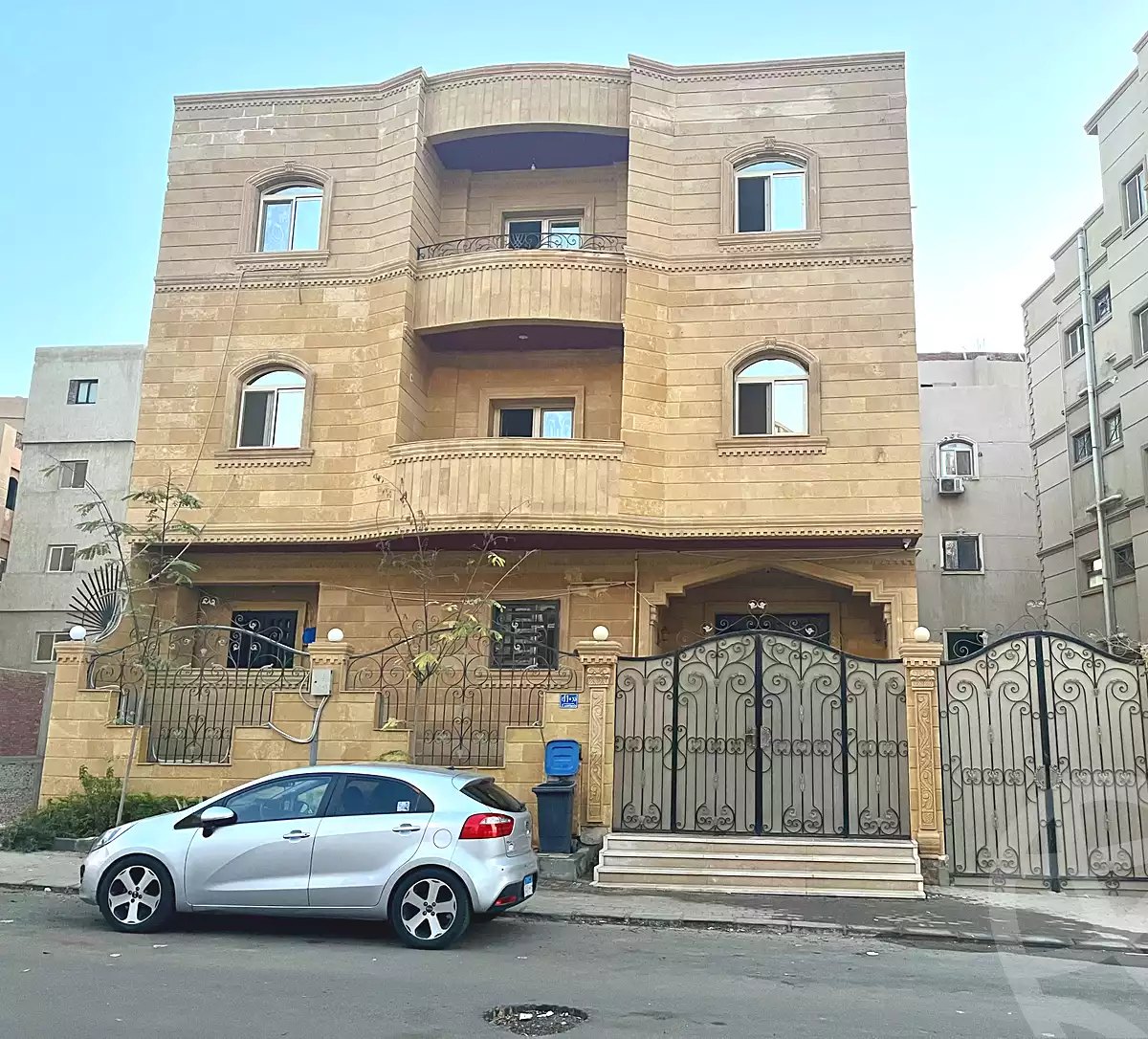 https://aqarmap.com.eg/ar/listing/6676406-for-sale-cairo-new-cairo-compounds-gardenia-hights-abo-el-hawl-abo-el-hawl-1