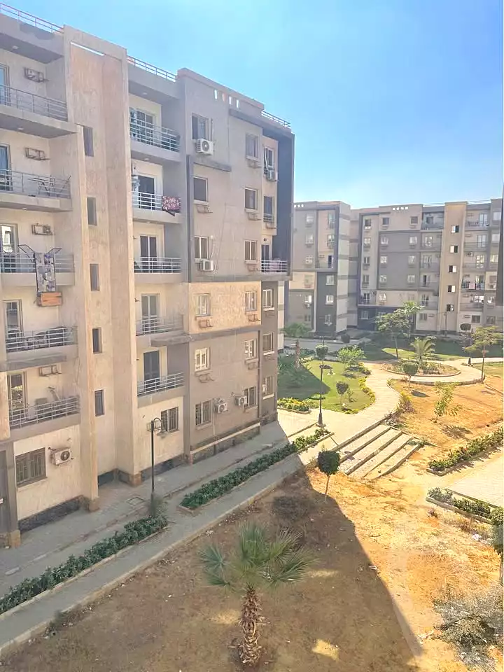https://aqarmap.com.eg/ar/listing/6689735-for-sale-cairo-6th-of-october-hadaeq-october-skn-msr