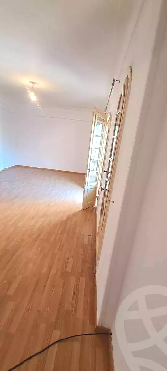 https://aqarmap.com.eg/ar/listing/6692234-for-sale-alexandria-l-jmy-lbytsh-al-samalehy-1-st